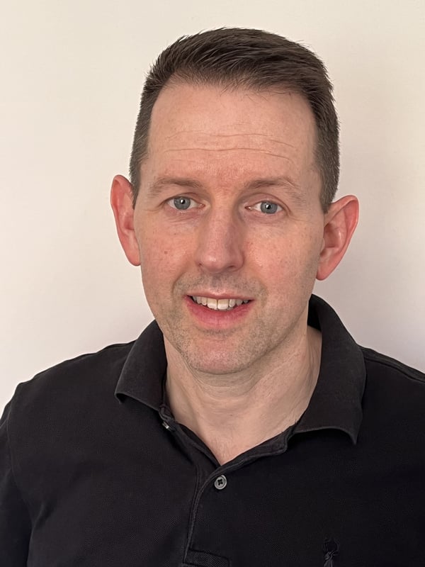 Daniel Leigh - headshot