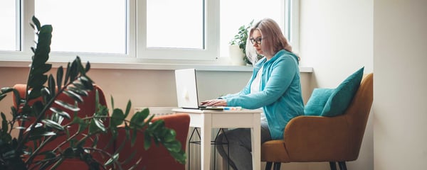 Women on laptop