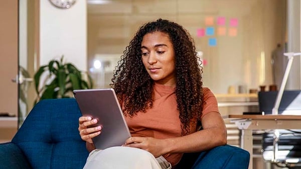 Women on laptop