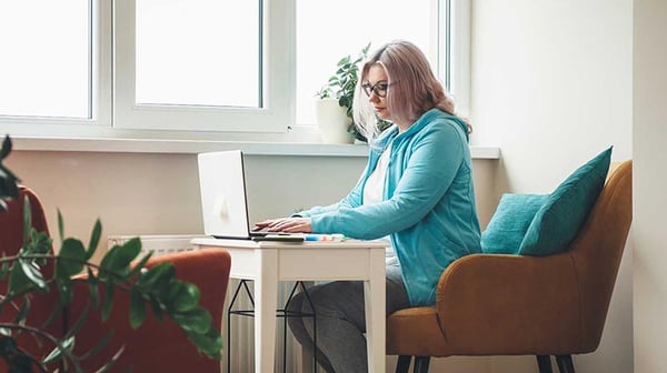 Women on laptop
