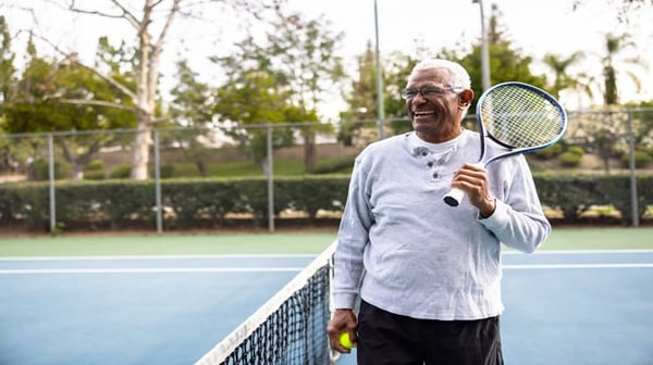 Man playing tennis