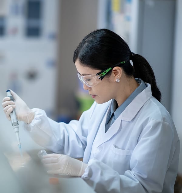 Scientist researching AMR