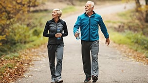 Couple walking (simple)