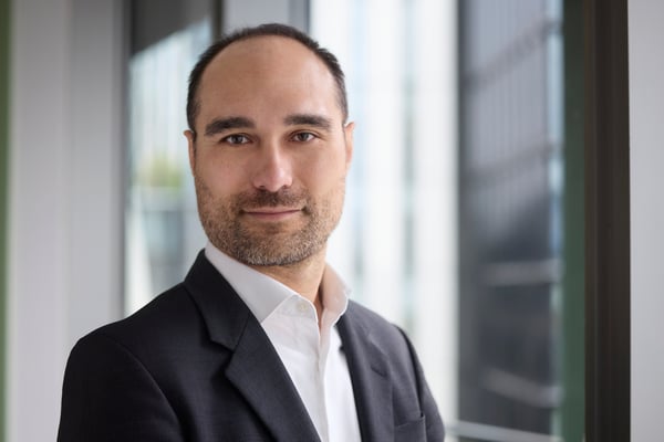 Hugh MacTruong - headshot