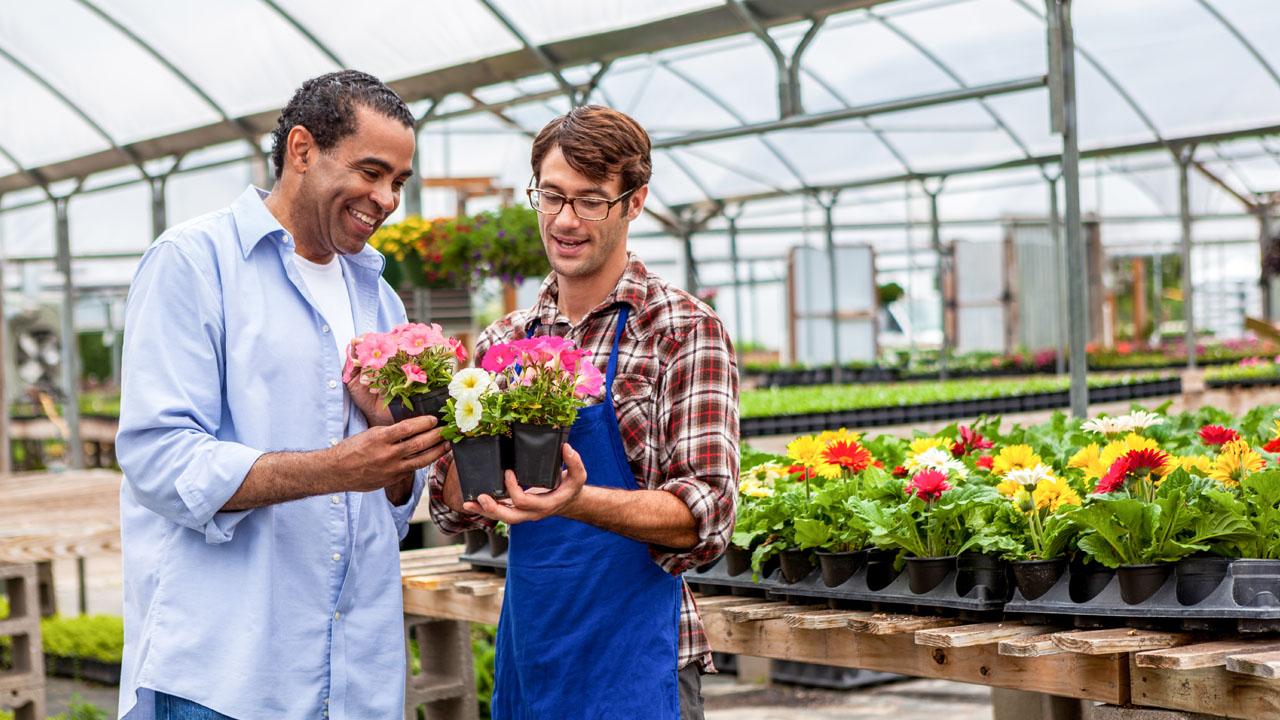 case_studies_men_in_flower_shop