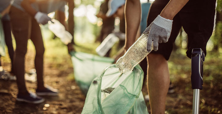 volunteering_hero_litter_picking
