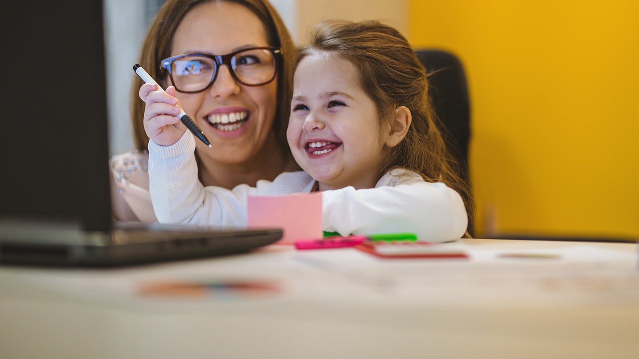 mother and daughter at work_Banner_Block_1280px