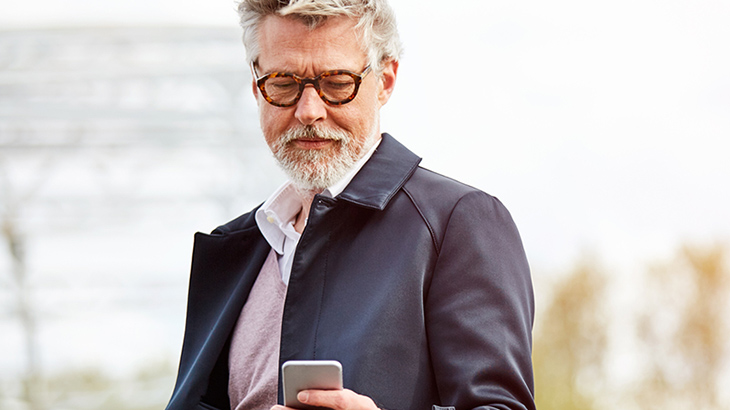employer - workplace pensions - resources - images - IMG - SIMPLE - man phone