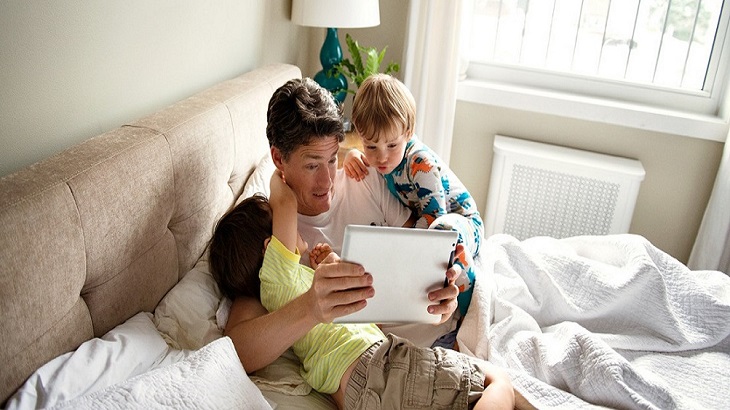 insurance - home insurance - resources - images - Man with family
