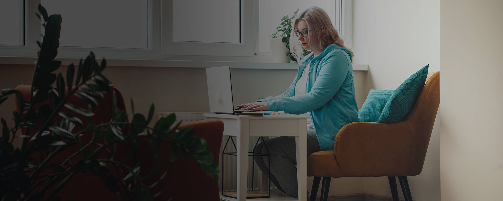 Women working on laptop